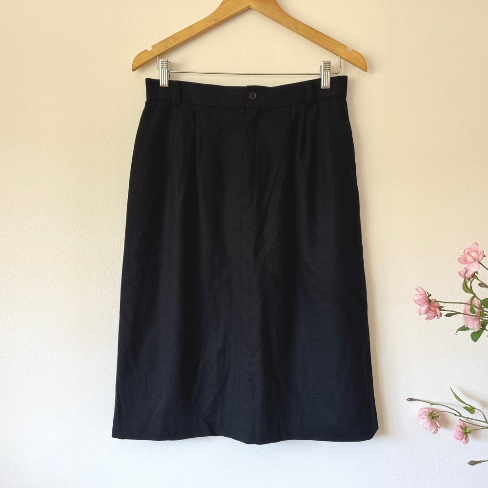 L.L. Bean 100% Wool Skirt Women's Size 12 Black Midi Made‎ in USA Vintage Career